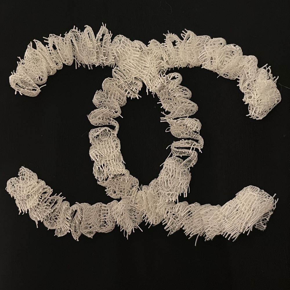 Chanel logo Black Sweatshirt with White Logo - Picture 3 of 3